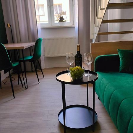Apartament Paradise Zarzadzany Przez Gospodarza Osobe Fizyczna Self Check In Rzeszów Exterior foto